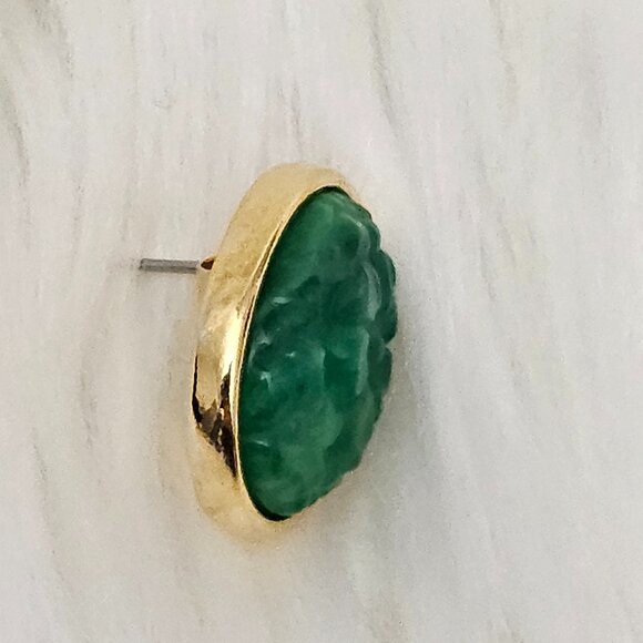 Vintage Gold Tone Carved Floral Green Oval Stud Earrings - Picture 4 of 6
